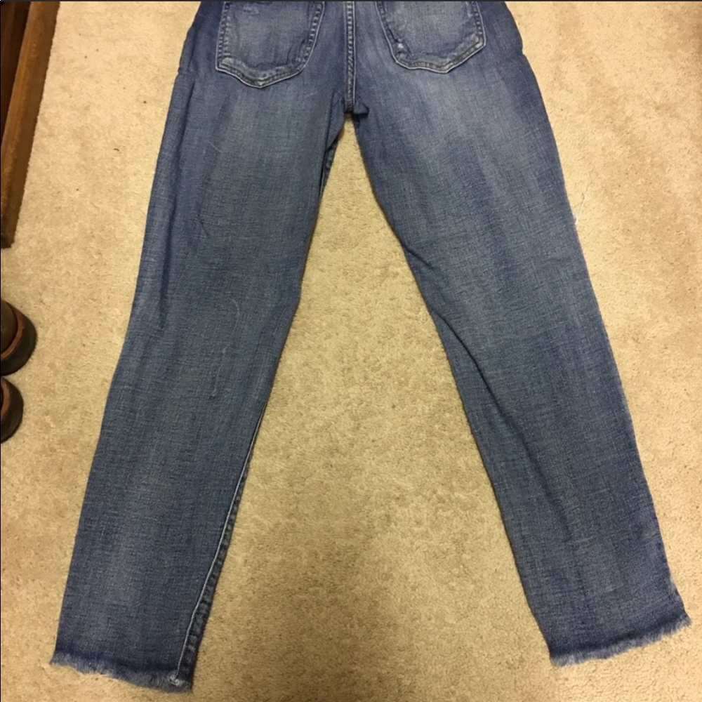 Distressed Jeans - Picture 3 of 6